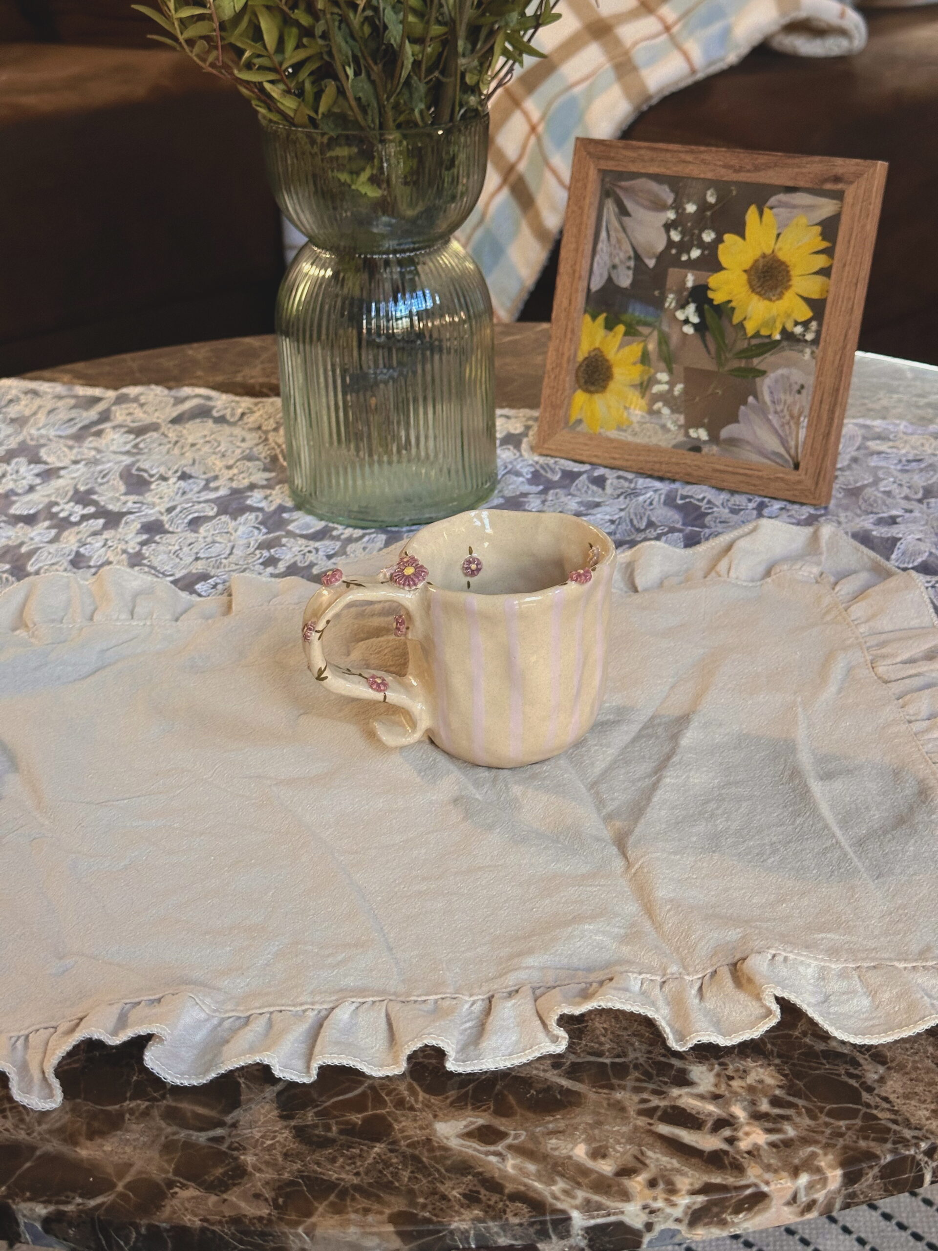 violet mug